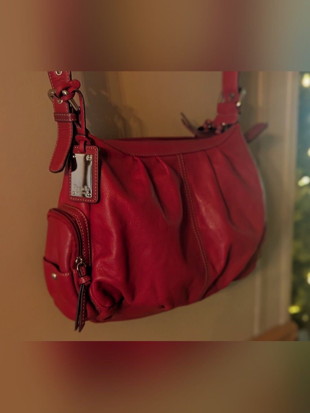 Plush Red Leather Shoulder Bag with Pleated Front